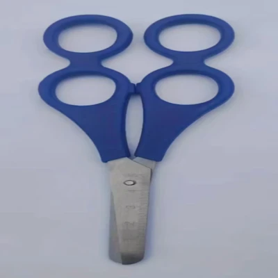 מספריים ראשונות עם ידית ללימוד גזירה