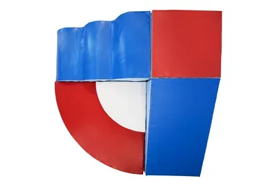 מתקן מדרגות מגלשה ושביל שמשונית גימבורי